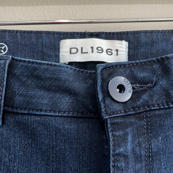 DL1961 Amanda Jean in Token Size 28 - Picture 3 of 8